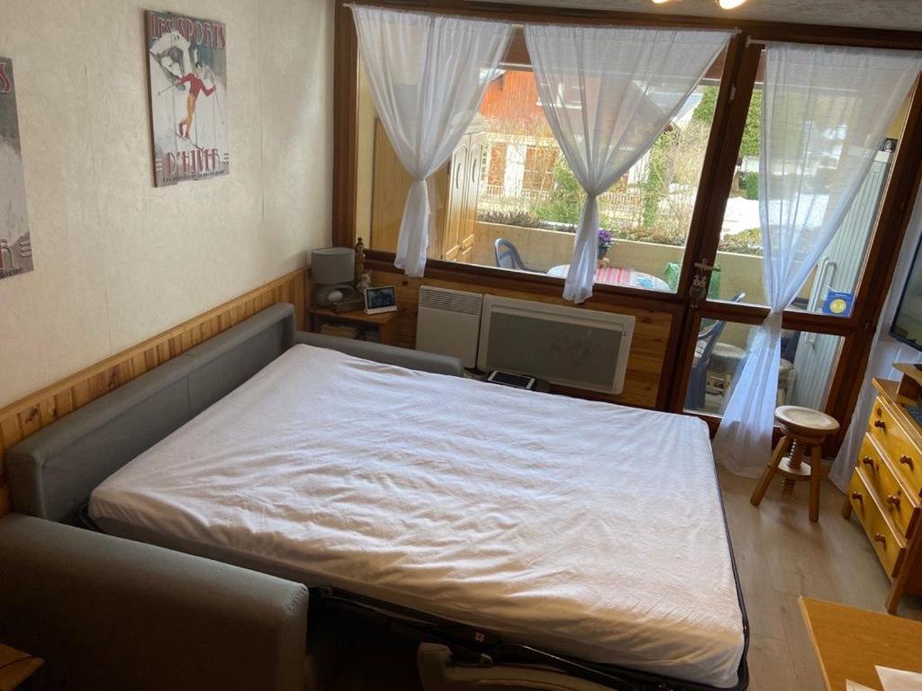 Appartement Vue Montagne Avec Wifi Сен-Лари-Сулан Екстериор снимка