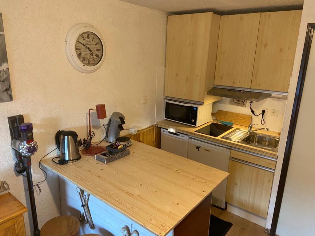 Appartement Vue Montagne Avec Wifi Сен-Лари-Сулан Екстериор снимка